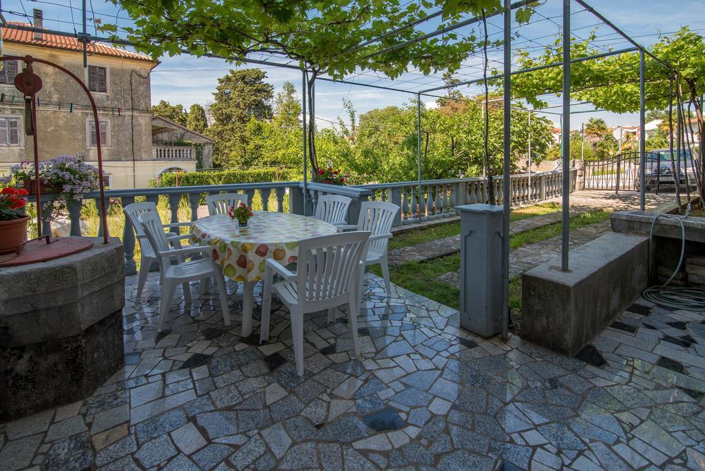 Apartment Ana 1 Malinska Ngoại thất bức ảnh