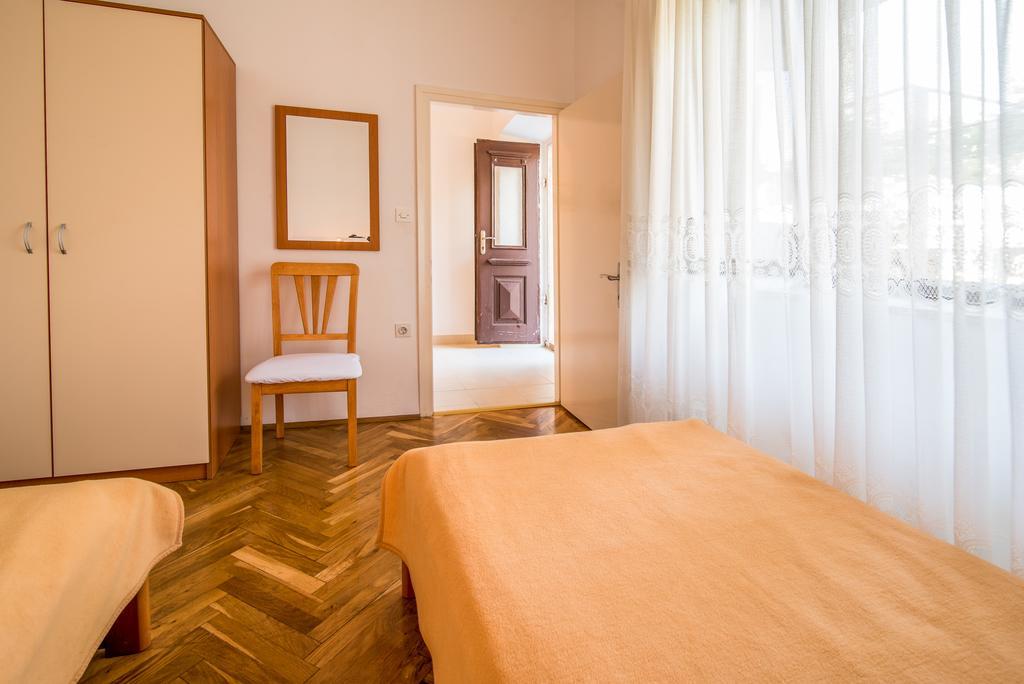 Apartment Ana 1 Malinska Ngoại thất bức ảnh